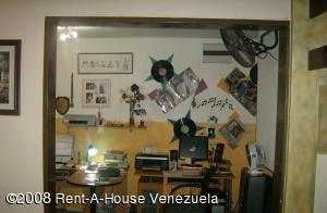 SORVELY SANCHEZ Casa En Venta En Valencia - La Trigaleña C&oacute;digo FLEX: 08-3996 No.9