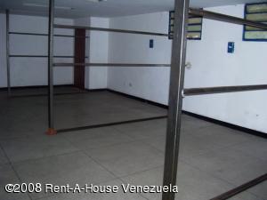 DAHYANA LUGO V-09650795-6 Edificio En Venta En Maracay - El Centro C&oacute;digo FLEX: 08-4360 No.4