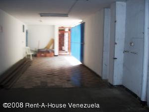 DAHYANA LUGO V-09650795-6 Edificio En Venta En Maracay - El Centro C&oacute;digo FLEX: 08-4360 No.7
