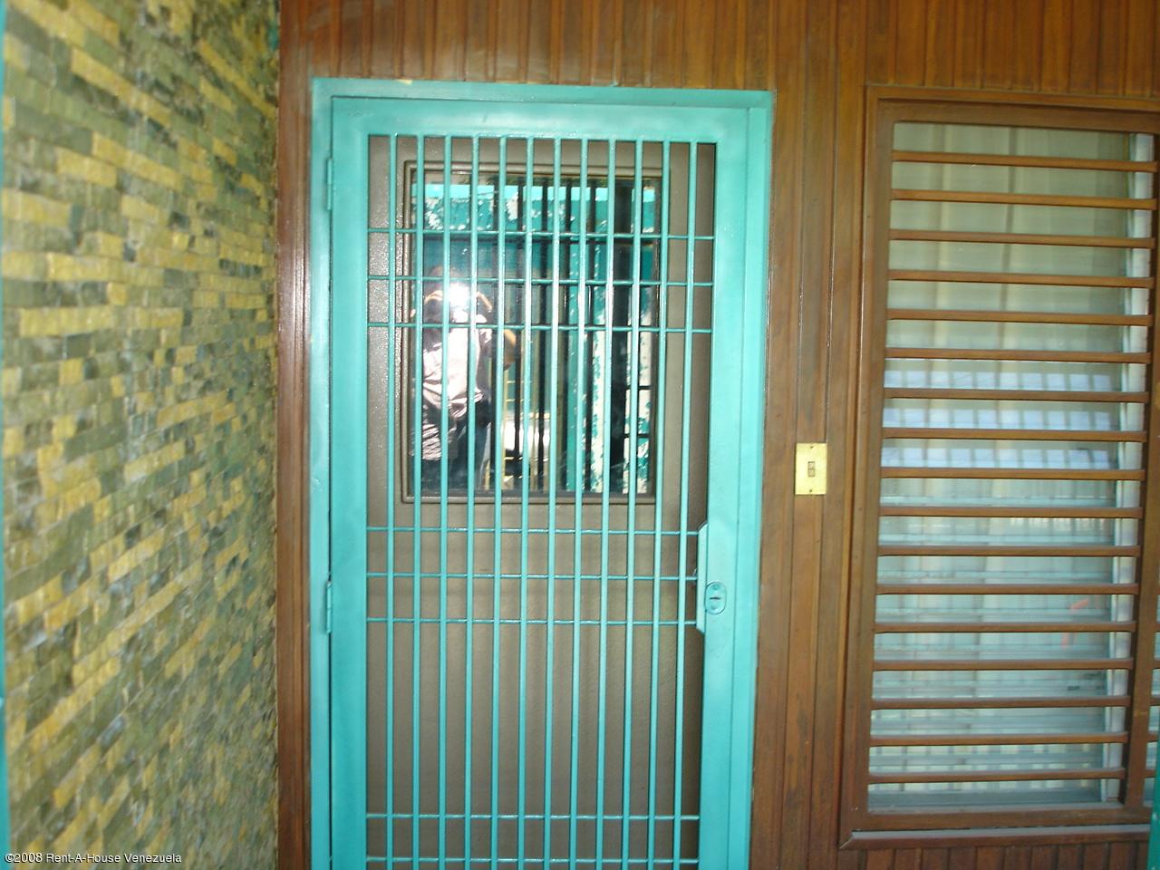 ANGEL PINTON Galpon - Deposito en Venta en Los Haticos en Maracaibo Código: 08-4477 No.1