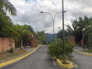 IVANA MASSIMINI Terreno  Venta Caracas Bosques de la Lagunita FLEXMLS-08-4590