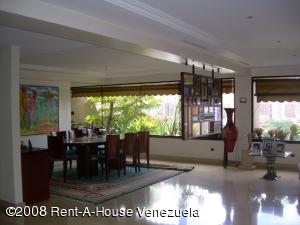 ARIADNA BOUQUETT MORENO Apartamento Venta Caracas Santa Eduvigis FLEXMLS-08-4972