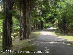 OSMAR GOMEZ Casa En Venta En Maracay - El Castaño C&oacute;digo FLEX: 08-5275 No.2