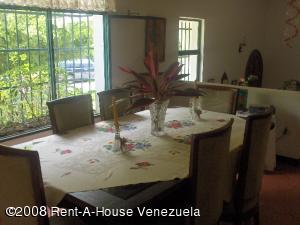 OSMAR GOMEZ Casa En Venta En Maracay - El Castaño C&oacute;digo FLEX: 08-5275 No.6