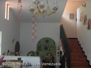 OSMAR GOMEZ Casa En Venta En Maracay - El Castaño C&oacute;digo FLEX: 08-5275 No.7
