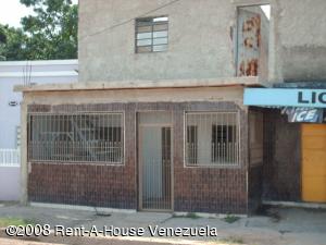 EILEEN CASTILLO Casa En Venta En Mariara - Vista Alegre Código FLEX: 08-5437 No.3
