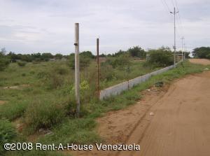 Terreno Comercial / Venta / Maracaibo / Zona Industrial Sur / FLEXMLS-08-5491