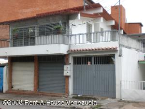 OSMAR GOMEZ Casa En Venta En Maracay - El Limon C&oacute;digo FLEX: 08-6869