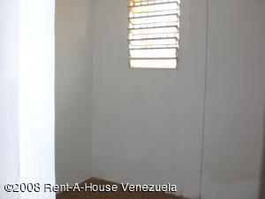 Oscar Illarramendi Casa En Venta En Maracay - El Limon C&oacute;digo FLEX: 08-6869 No.4