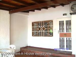 EILEEN CASTILLO Casa En Venta En Turmero - La Mantuana C&oacute;digo FLEX: 08-7076 No.2
