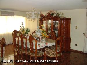 DAHYANA LUGO V-09650795-6 Apartamento En Venta En Maracay - El Centro C&oacute;digo FLEX: 08-7185 No.4