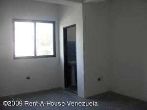 FRANQUICIA REGIONAL CENTRAL Oficina en Venta en Parroquia Concepcion en Barquisimeto Código: 09-142 No.2