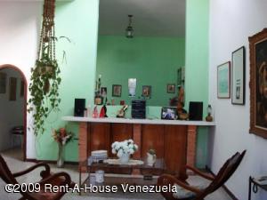 EILEEN CASTILLO Casa En Venta En Maracay - El Limon C&oacute;digo FLEX: 09-382 No.3