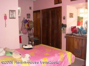 EILEEN CASTILLO Casa En Venta En Maracay - El Limon C&oacute;digo FLEX: 09-382 No.4