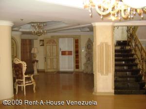 EILEEN CASTILLO Apartamento En Venta En Maracay - San Jacinto C&oacute;digo FLEX: 09-575