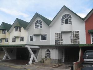 MANUEL ROGELIO PEREZ Townhouse Venta Barquisimeto Parroquia Santa Rosa FLEXMLS-09-957