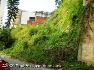 ARIADNA BOUQUETT MORENO Terreno  Venta Caracas Los Chaguaramos FLEXMLS-09-1352