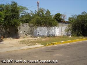 ISABEL BARRIOS Terreno Comercial En Venta En Maracaibo - Circunvalacion Uno C&oacute;digo FLEX: 09-1717 No.1