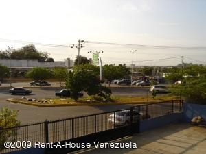 ISABEL BARRIOS Terreno Comercial En Venta En Maracaibo - Circunvalacion Uno C&oacute;digo FLEX: 09-1717 No.6