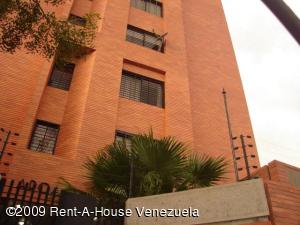 CARMI�A & ASOCIADOS Apartamento En Venta En Maracaibo - La Lago C&oacute;digo FLEX: 09-2018