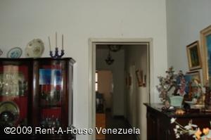 PATRICIA COLINA V-09752084-0 Local Comercial En Venta En Valencia - El Viñedo C&oacute;digo FLEX: 09-2483 No.2