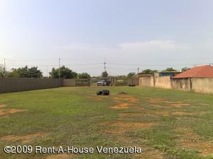 REAL & BUSINESS BROKER&acute;S C.A Terreno Comercial En Venta En Ciudad Ojeda - Tamare C&oacute;digo FLEX: 09-3214 No.3