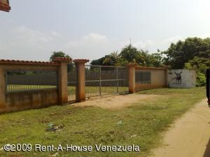 REAL & BUSINESS BROKER&acute;S C.A Terreno Comercial En Venta En Ciudad Ojeda - Tamare C&oacute;digo FLEX: 09-3214 No.5