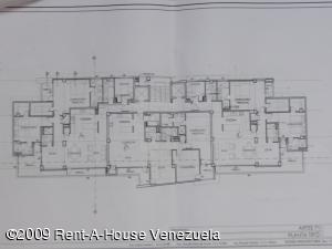 VICTOR ARTURO MORANTES Apartamento En Venta En Maracaibo - La Lago C&oacute;digo FLEX: 09-3337 No.3