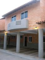 Townhouse / Venta / Valencia / Manongo / FLEXMLS-09-3810