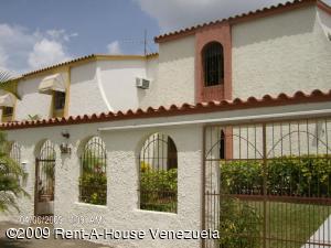 SORVELY SANCHEZ Casa En Venta En Valencia - La Trigaleña C&oacute;digo FLEX: 08-3996 No.3