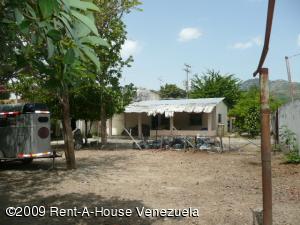 IGNATHELL RAMIREZ Terreno Residencial En Venta En Maracay - El Limon C&oacute;digo FLEX: 09-4013 No.3