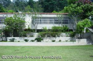 ARIADNA BOUQUETT MORENO Casa Venta Caracas La Lagunita Country Club FLEXMLS-09-4022