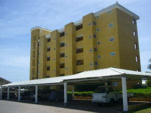INMUEBLES KSAMAR C.A. Apartamento en Venta en Cimarron en Municipio Antolin del Campo Paraguachi Código: 09-4348 No.1