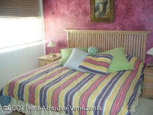 INMUEBLES KSAMAR C.A. Apartamento en Venta en Cimarron en Municipio Antolin del Campo Paraguachi Código: 09-4348 No.9