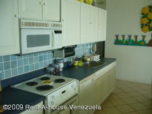 INMUEBLES KSAMAR C.A. Apartamento en Venta en Cimarron en Municipio Antolin del Campo Paraguachi Código: 09-4348 No.5