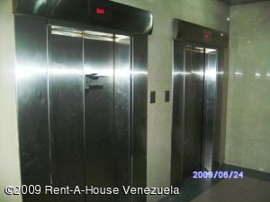 EILEEN CASTILLO Apartamento En Venta En Maracay - Zona Centro C&oacute;digo FLEX: 09-4441