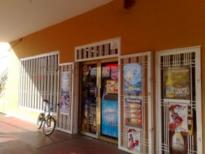 JUSMERI ESPINA Local Comercial En Venta En Ciudad Ojeda - Cristobal Colon C&oacute;digo FLEX: 09-4596 No.0