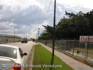 LISETH GONZALEZ Terreno  Venta Valencia Zona Industrial El Recreo FLEXMLS-09-4621