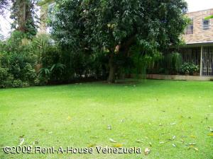ALO INMUEBLES 2009, C.A. Casa En Venta En Caracas - Cumbres de Curumo <br/>C&oacute;digo FLEX: 09-4832 No.9