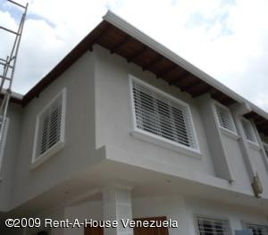 EILEEN CASTILLO Townhouse En Venta En Maracay - El Limon Código FLEX: 09-5104 No.1