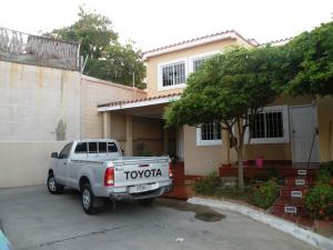 CARMIÑA & ASOCIADOS Townhouse Venta Maracaibo Zona Norte FLEXMLS-09-5383