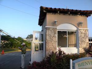 DORIS ACOSTA Townhouse En Venta En Maracaibo - Zona Norte C&oacute;digo FLEX: 09-5383 No.1