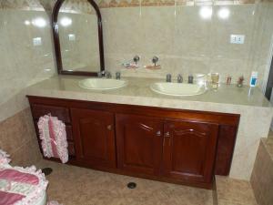 DORIS ACOSTA Townhouse En Venta En Maracaibo - Zona Norte C&oacute;digo FLEX: 09-5383 No.8
