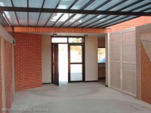EILEEN CASTILLO Apartamento En Venta En Maracay - Base Aragua C&oacute;digo FLEX: 09-5532