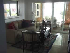NACARI ORDO�EZ Casa En Venta En Valencia - La Trigaleña C&oacute;digo FLEX: 09-5549 No.7