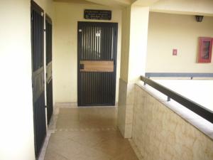 EILEEN CASTILLO Local Comercial En Venta En Maracay - Avenida Bolivar C&oacute;digo FLEX: 09-5800
