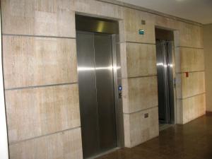 FRANQUICIA COMERCIAL GARIBALDI VALENCIA. Alquiler y venta de inmuebles a nivel nacional. Apartamento En Venta En Valencia - El Parral C&oacute;digo FLEX: 09-5932 No.4