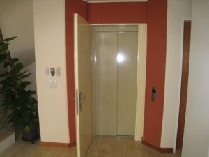 ARIADNA BOUQUETT MORENO Apartamento Venta Caracas Los Naranjos de Las Mercedes FLEXMLS-09-6710