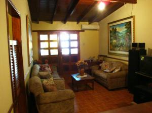 EILEEN CASTILLO Casa En Venta En Maracay - Las Cayenas C&oacute;digo FLEX: 09-6713 No.3