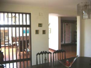 JUSMERI ESPINA Casa En Venta En Maracaibo - Cantaclaro C&oacute;digo FLEX: 09-6721 No.0